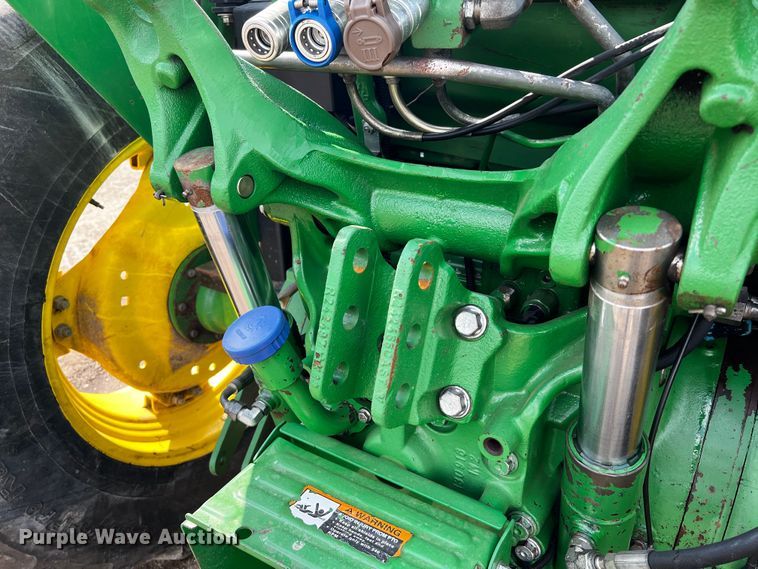 image for item MF9820 2014 John Deere 5100M  MFWD tractor