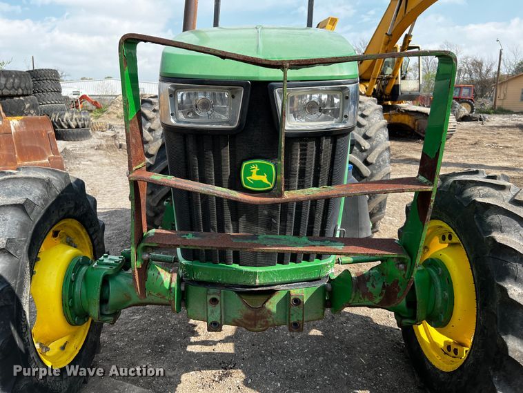 image for item MF9820 2014 John Deere 5100M  MFWD tractor