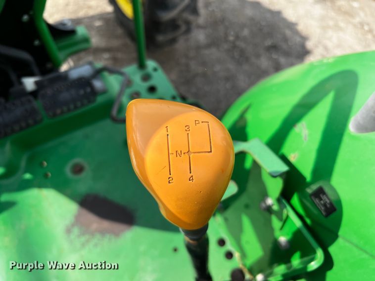 image for item MF9820 2014 John Deere 5100M  MFWD tractor