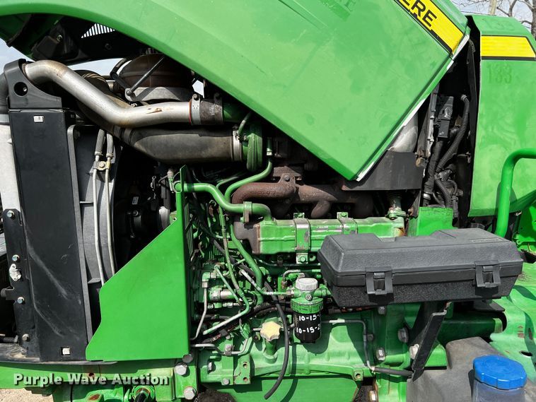 image for item MF9820 2014 John Deere 5100M  MFWD tractor