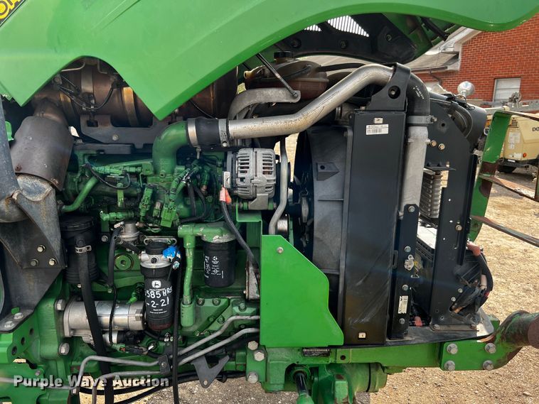 image for item MF9820 2014 John Deere 5100M  MFWD tractor