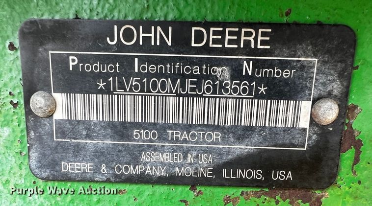 image for item MF9820 2014 John Deere 5100M  MFWD tractor