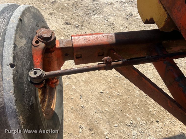 image for item MM9212 Allis Chalmers 190XT  tractor