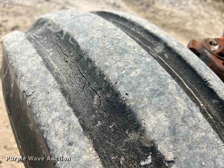 image for item MM9212 Allis Chalmers 190XT  tractor