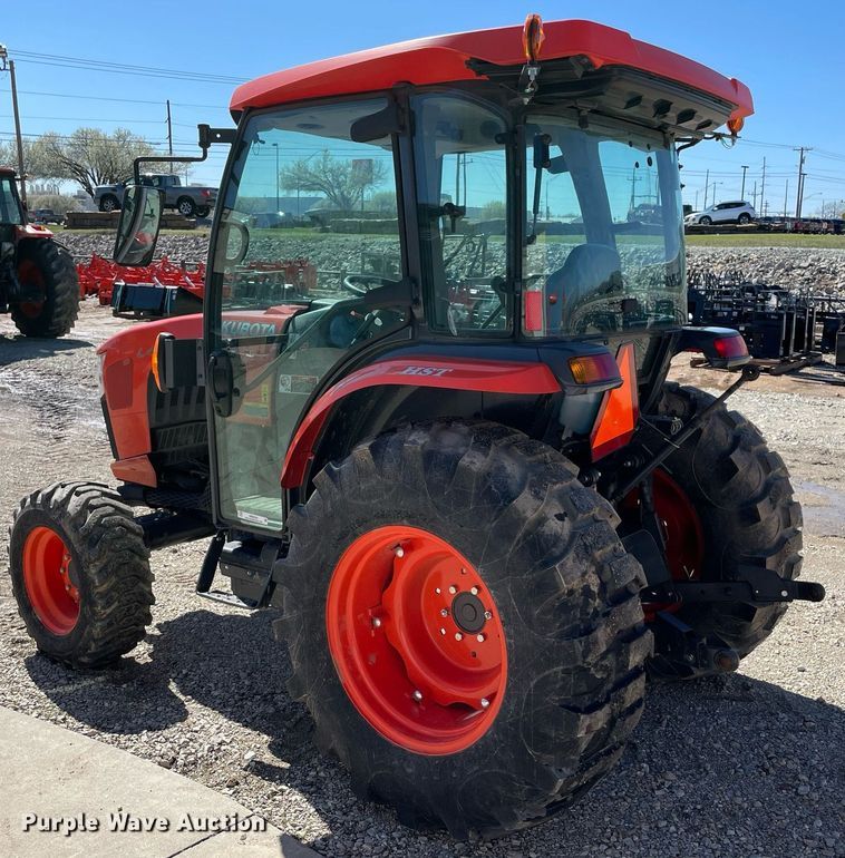 image for item MM9355 2019 Kubota L4760D  MFWD tractor