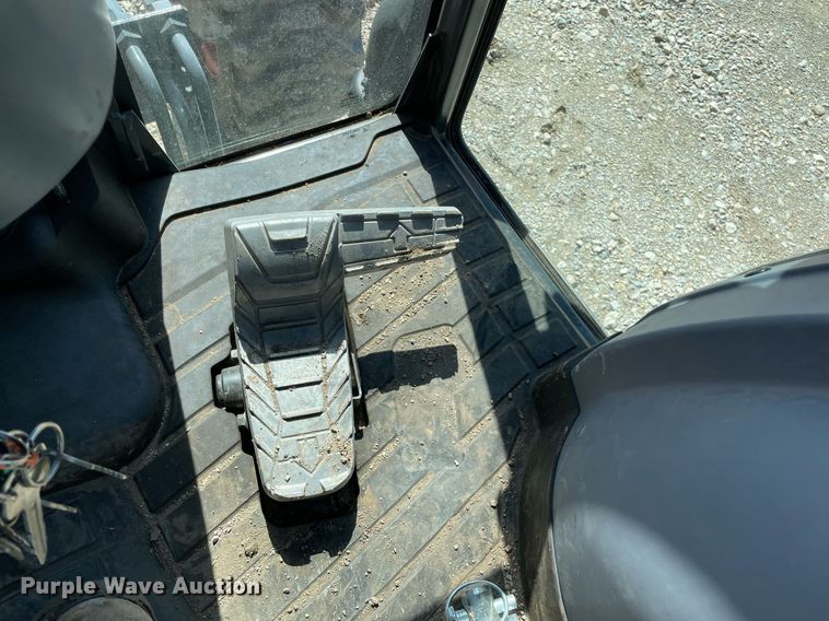 image for item MM9355 2019 Kubota L4760D  MFWD tractor