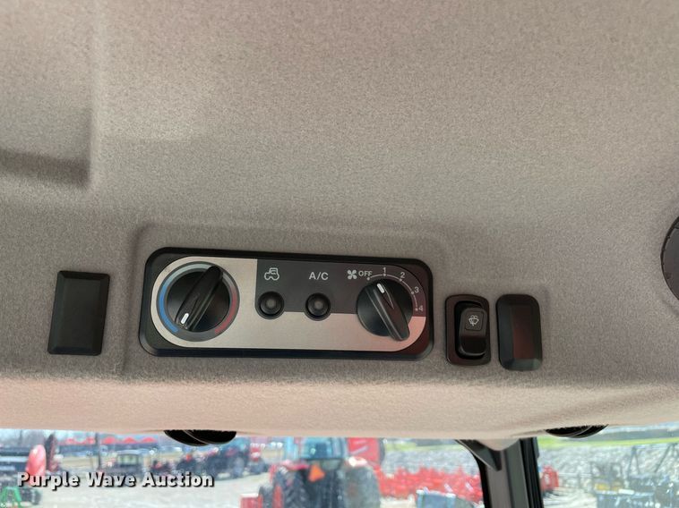 image for item MM9355 2019 Kubota L4760D  MFWD tractor