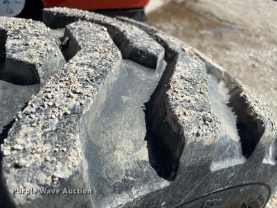 image for item MM9355 2019 Kubota L4760D  MFWD tractor