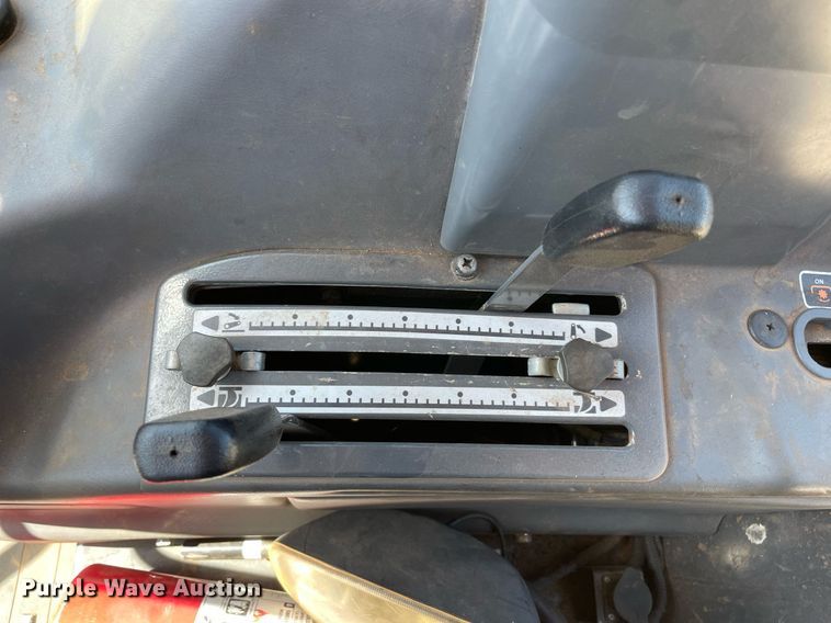 image for item MM9356 2021 Kubota M6S-111SHDC  MFWD tractor