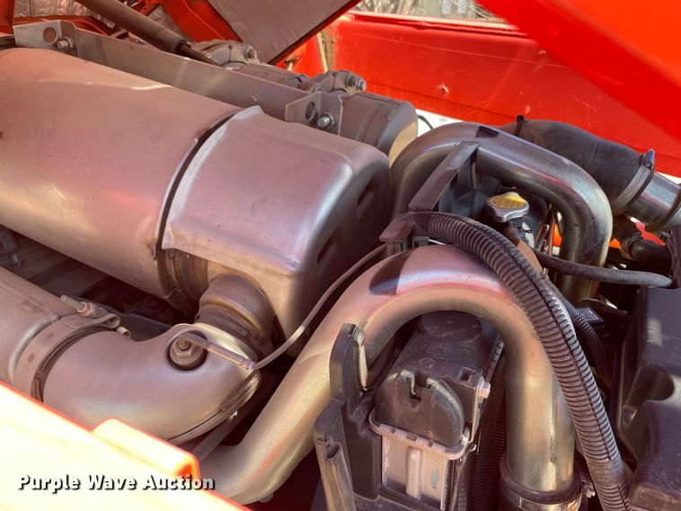 image for item MM9356 2021 Kubota M6S-111SHDC  MFWD tractor