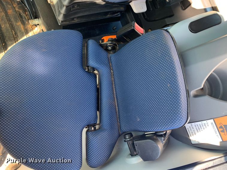 image for item MM9779 2017 New Holland T4.110  MFWD tractor