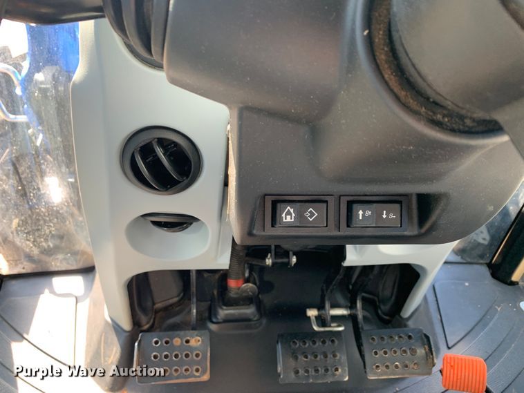 image for item MM9779 2017 New Holland T4.110  MFWD tractor