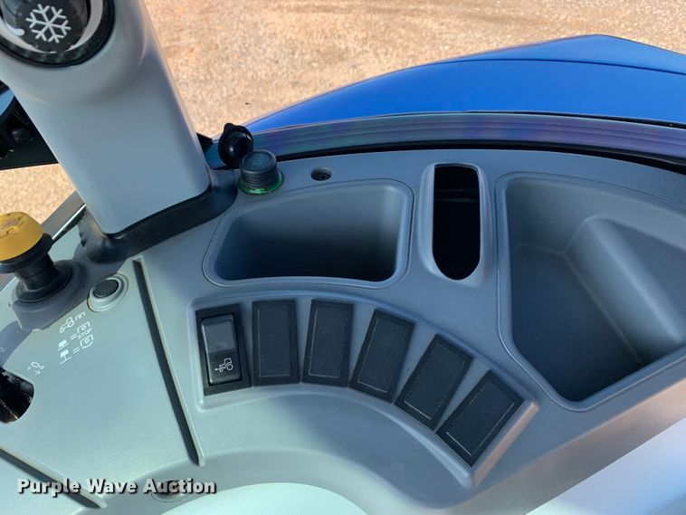 image for item MM9779 2017 New Holland T4.110  MFWD tractor