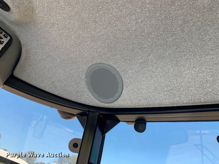 image for item MM9779 2017 New Holland T4.110  MFWD tractor