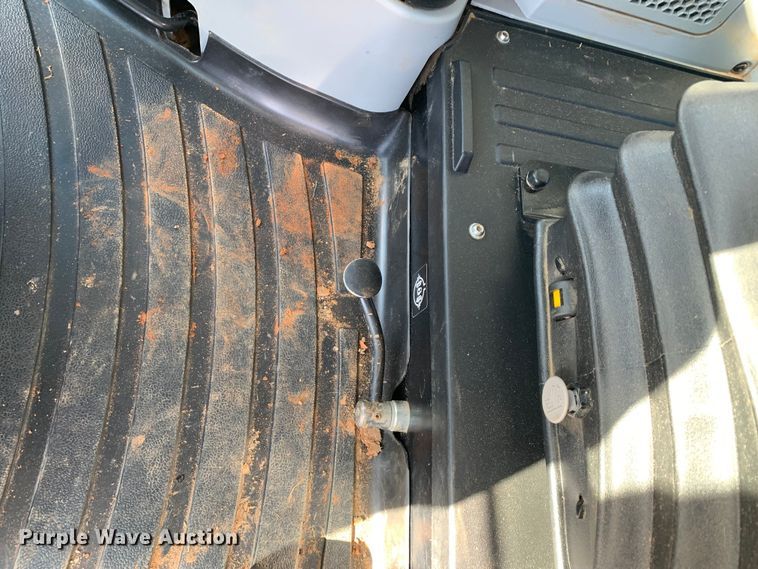 image for item MM9779 2017 New Holland T4.110  MFWD tractor