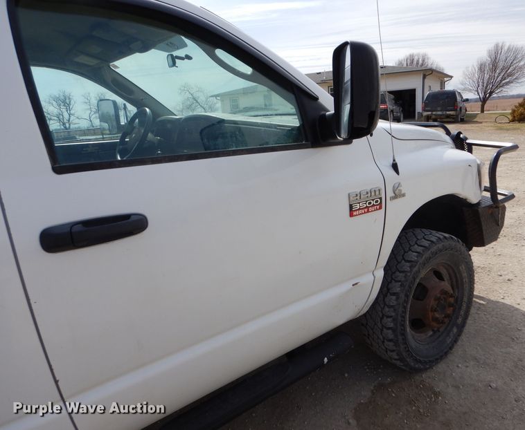 image for item MP9156 2010 Dodge Ram 3500HD  bale bed pickup truck