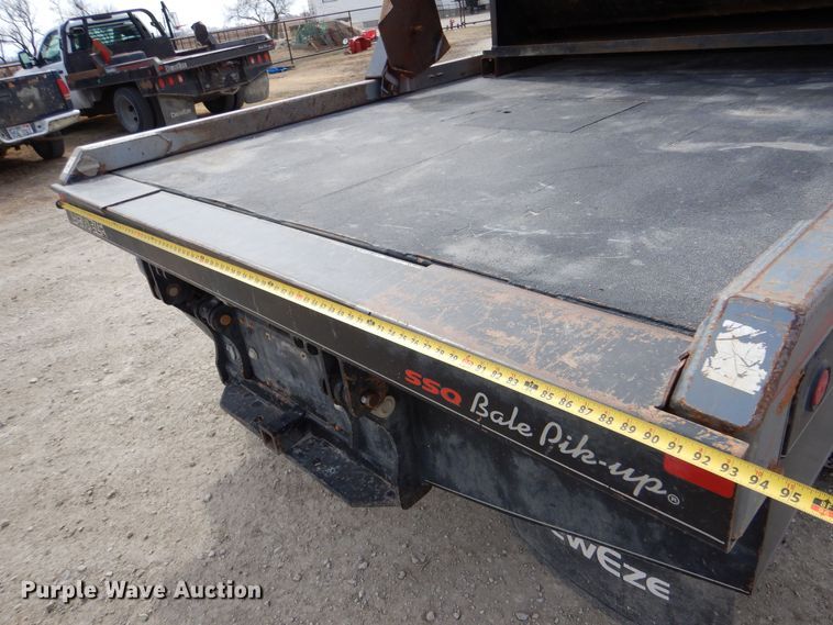 image for item MP9156 2010 Dodge Ram 3500HD  bale bed pickup truck