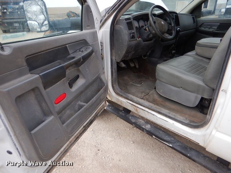 image for item MP9156 2010 Dodge Ram 3500HD  bale bed pickup truck