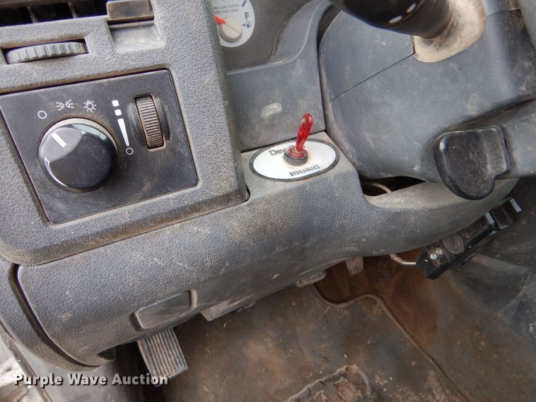 image for item MP9156 2010 Dodge Ram 3500HD  bale bed pickup truck