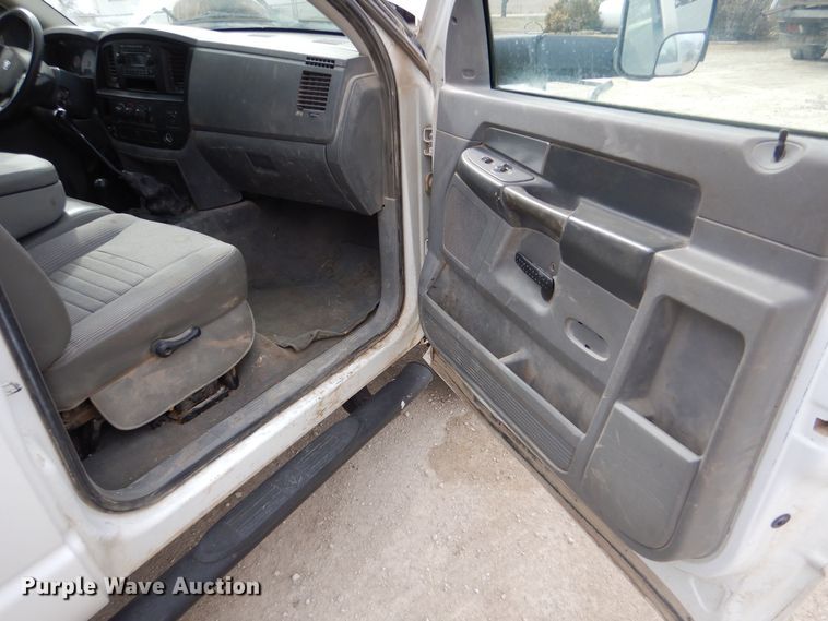 image for item MP9156 2010 Dodge Ram 3500HD  bale bed pickup truck