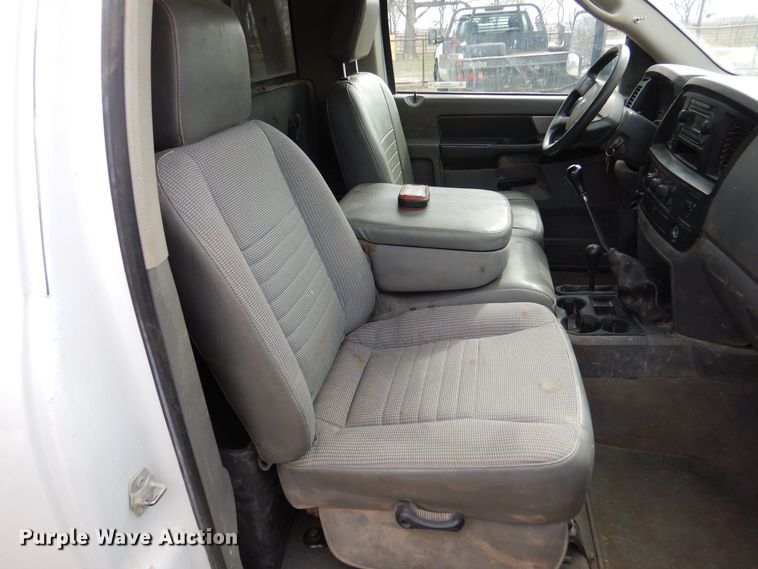 image for item MP9156 2010 Dodge Ram 3500HD  bale bed pickup truck