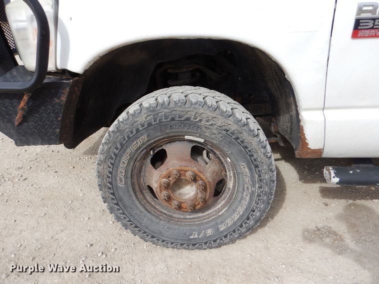 image for item MP9156 2010 Dodge Ram 3500HD  bale bed pickup truck