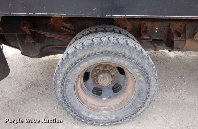 image for item MP9156 2010 Dodge Ram 3500HD  bale bed pickup truck