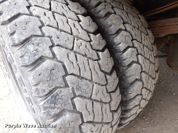 image for item MP9156 2010 Dodge Ram 3500HD  bale bed pickup truck