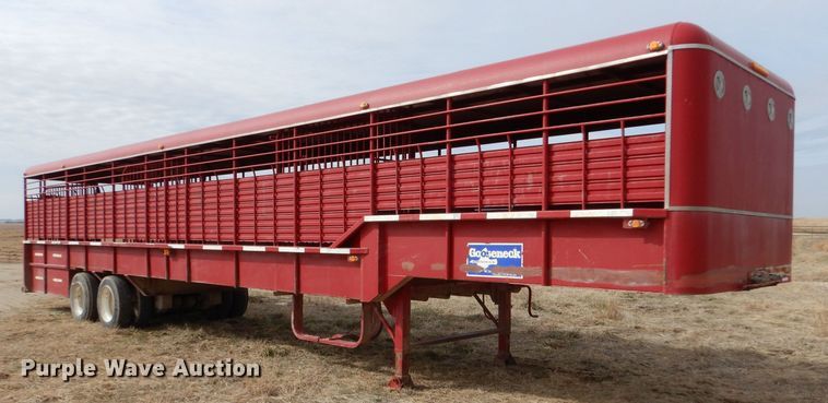 image for item MP9158 2011 Gooseneck  livestock trailer