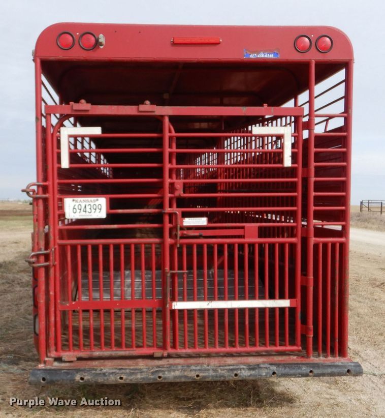 image for item MP9158 2011 Gooseneck  livestock trailer