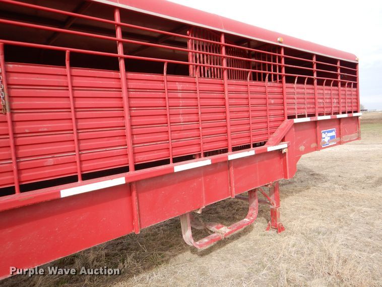 image for item MP9158 2011 Gooseneck  livestock trailer