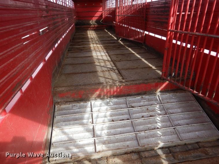 image for item MP9158 2011 Gooseneck  livestock trailer