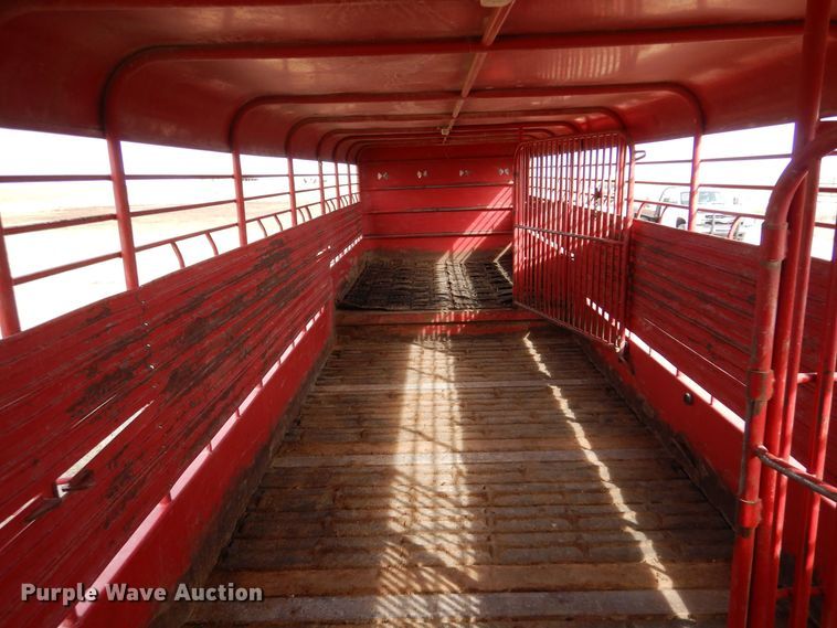 image for item MP9158 2011 Gooseneck  livestock trailer