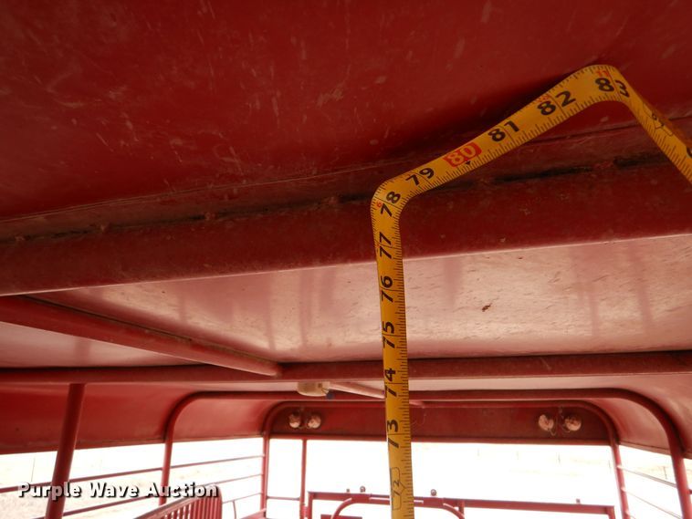 image for item MP9158 2011 Gooseneck  livestock trailer