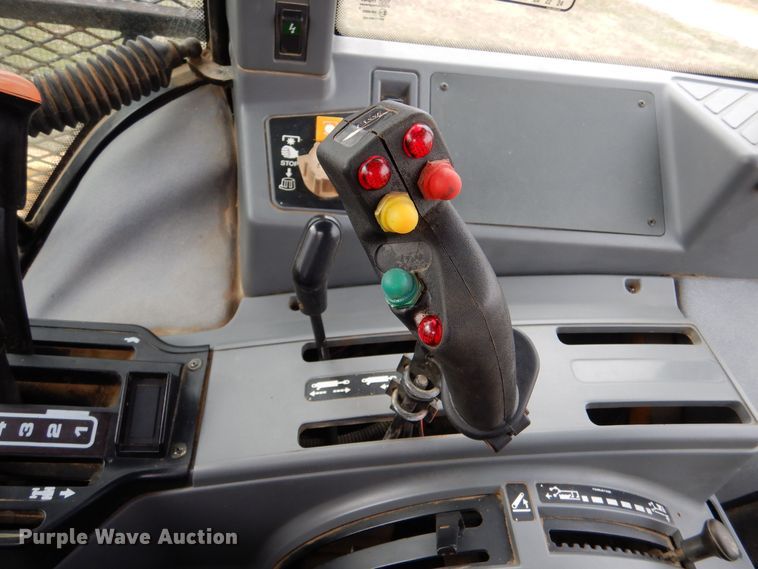 image for item MP9163 New Holland 6640 SLE  tractor