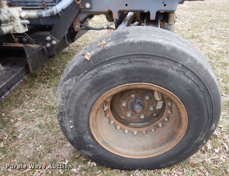 image for item MP9163 New Holland 6640 SLE  tractor