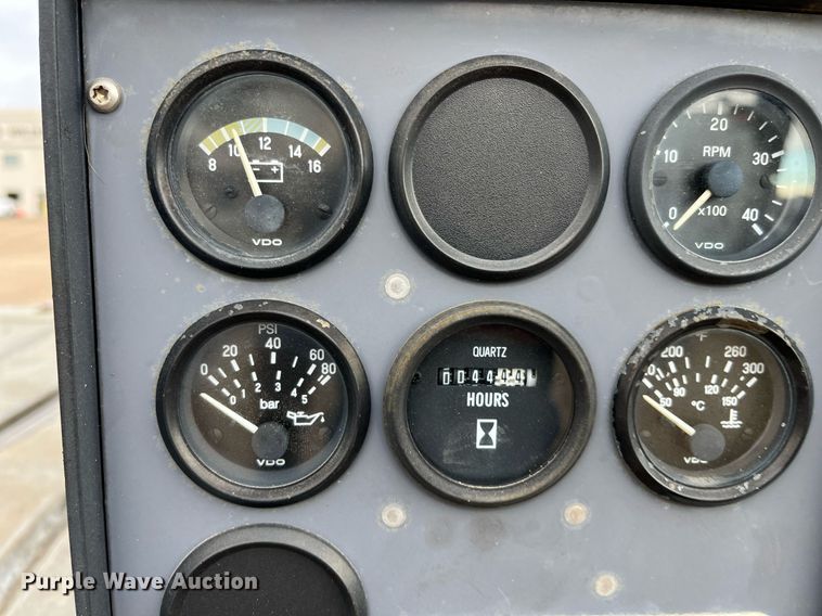 image for item DG5402 1989 Fruehauf  pneumatic dry bulk trailer