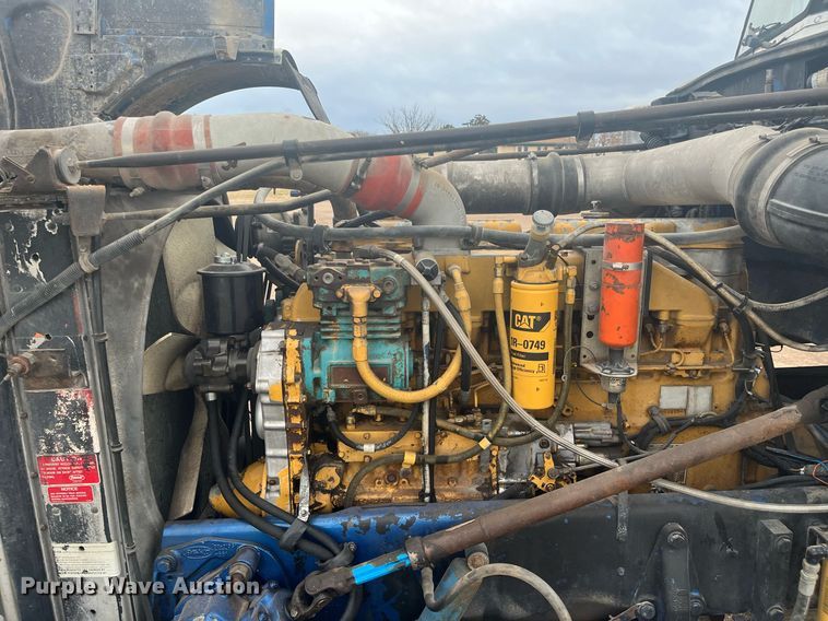 image for item DG5433 1992 Peterbilt 379  semi truck