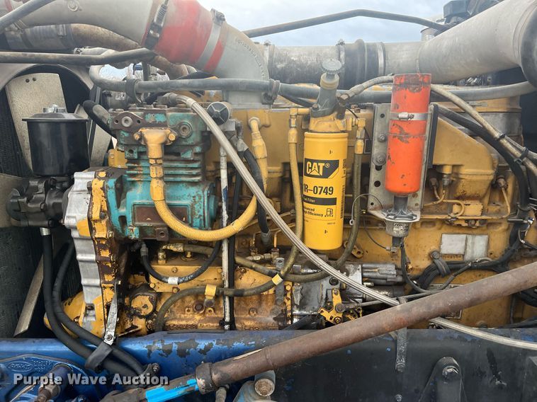 image for item DG5433 1992 Peterbilt 379  semi truck