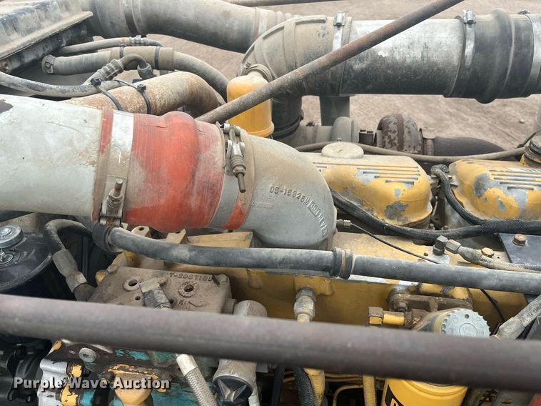 image for item DG5433 1992 Peterbilt 379  semi truck