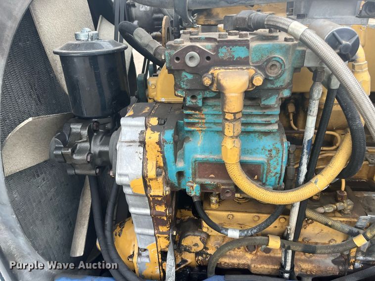 image for item DG5433 1992 Peterbilt 379  semi truck