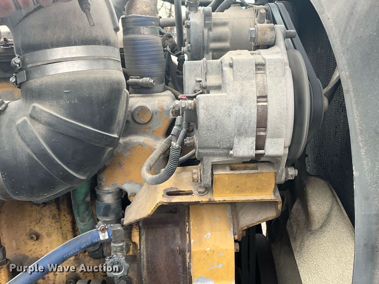 image for item DG5433 1992 Peterbilt 379  semi truck