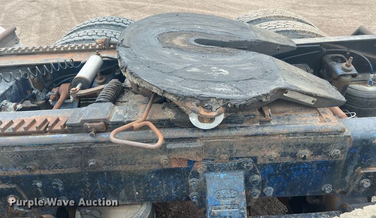 image for item DG5433 1992 Peterbilt 379  semi truck