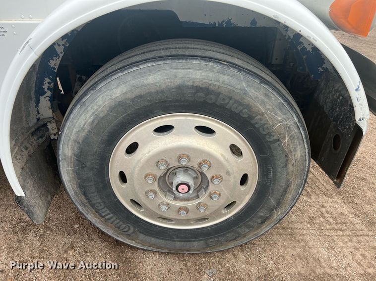 image for item DG5433 1992 Peterbilt 379  semi truck