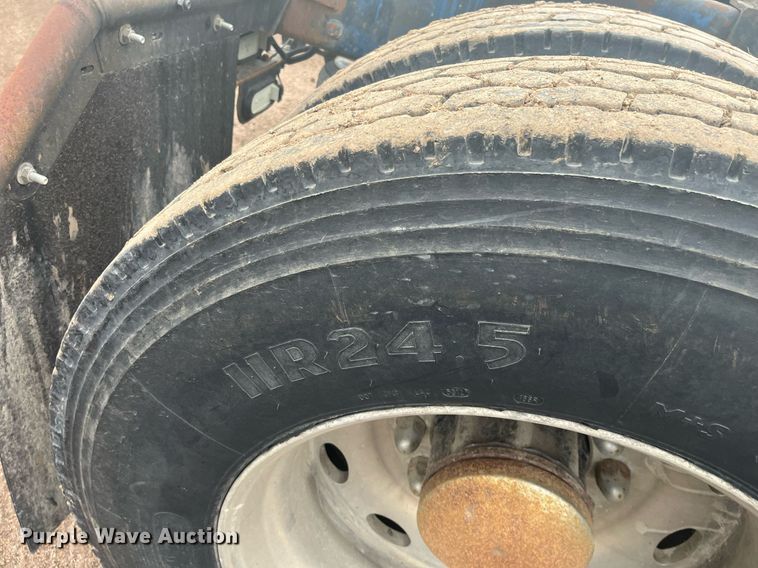 image for item DG5433 1992 Peterbilt 379  semi truck