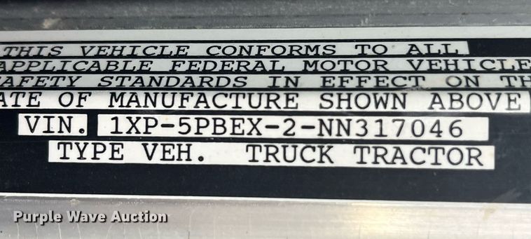 image for item DG5433 1992 Peterbilt 379  semi truck