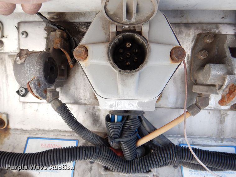 image for item DK2167 2010 Hyundai VR1450022AS  refrigerated van trailer