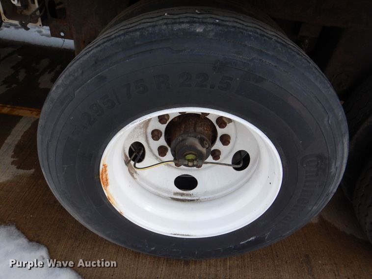 image for item DK2167 2010 Hyundai VR1450022AS  refrigerated van trailer