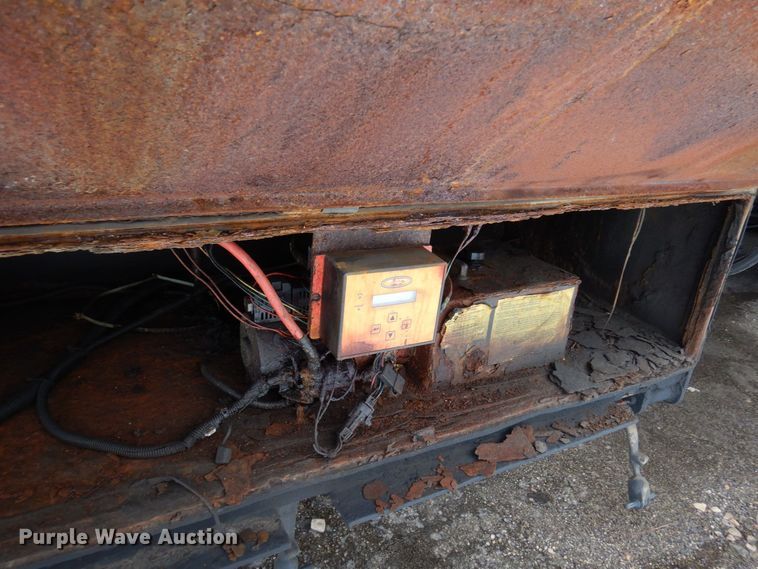 image for item DK2181 2011 Hyundai VR1480142-ARS  refrigerated van trailer