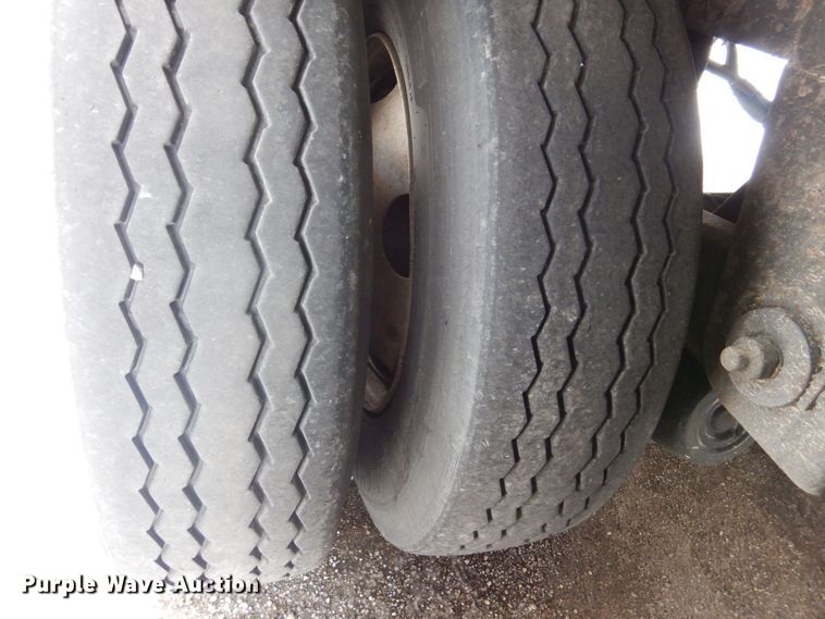 image for item DK2181 2011 Hyundai VR1480142-ARS  refrigerated van trailer